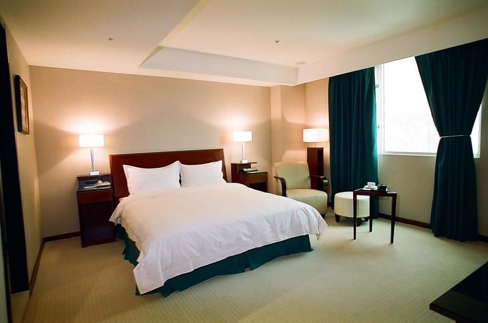 Family Hotel Taipei Zhonghe  Exterior photo