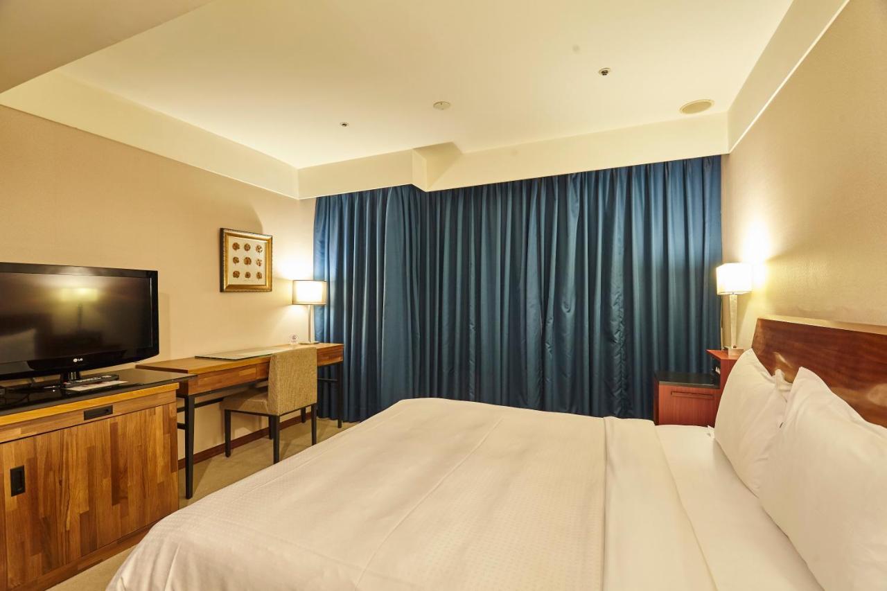Family Hotel Taipei Zhonghe  Exterior photo