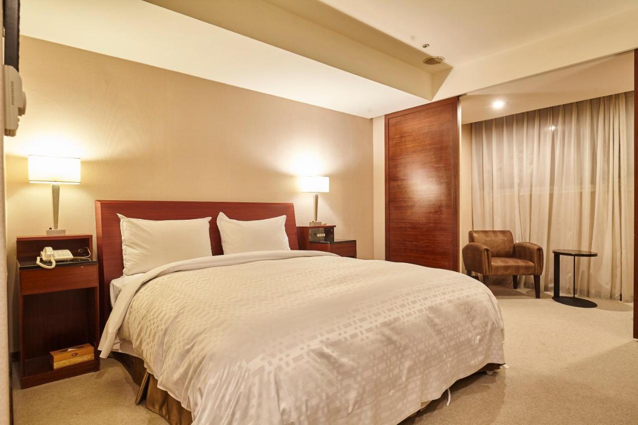 Family Hotel Taipei Zhonghe  Exterior photo